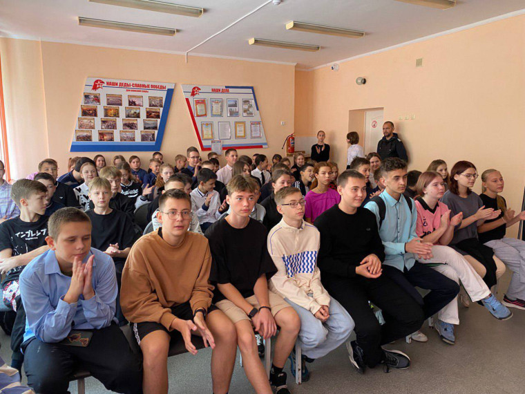 БЕЗОПАСНОСТЬ В ОБЩЕСТВЕННОМ МЕСТЕ.